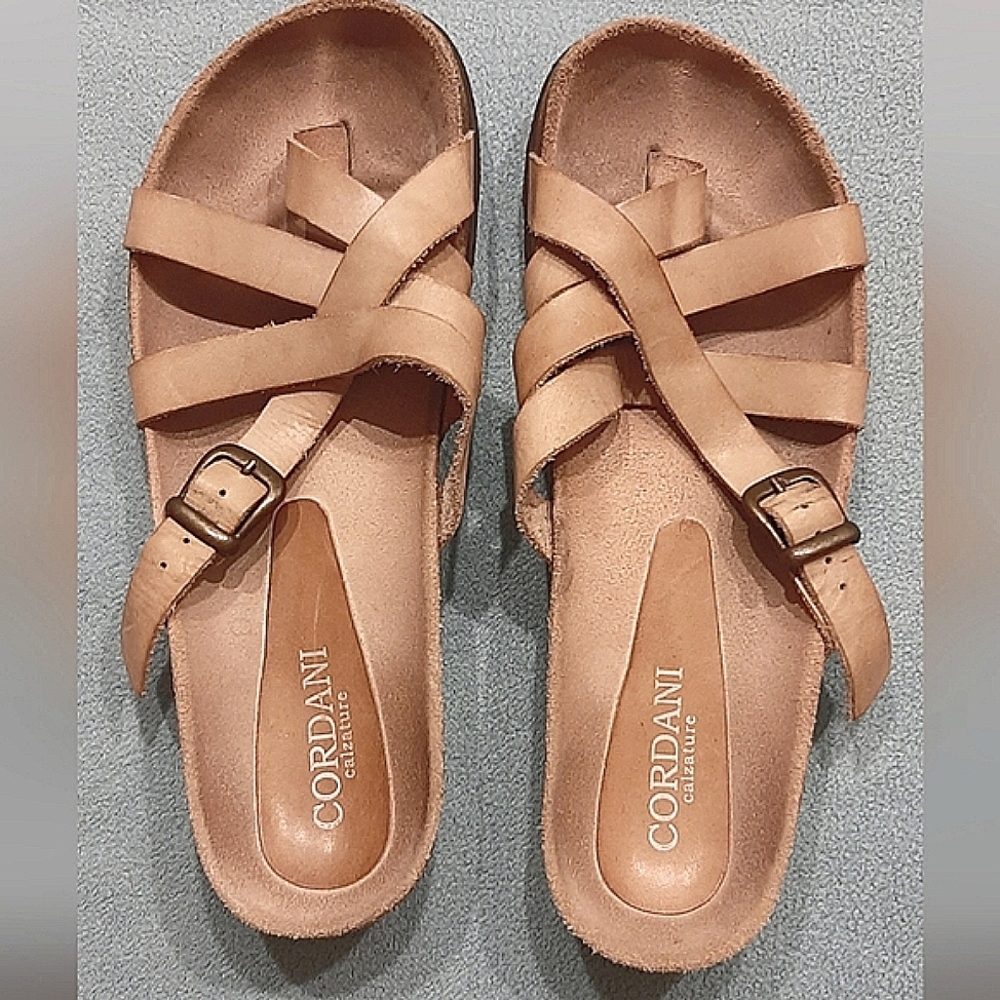 ☀️☀️CORDANI | Tan Leather Flip Flops